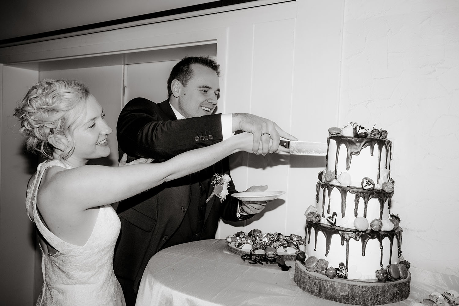 Anschnitt der Hochzeitstorte