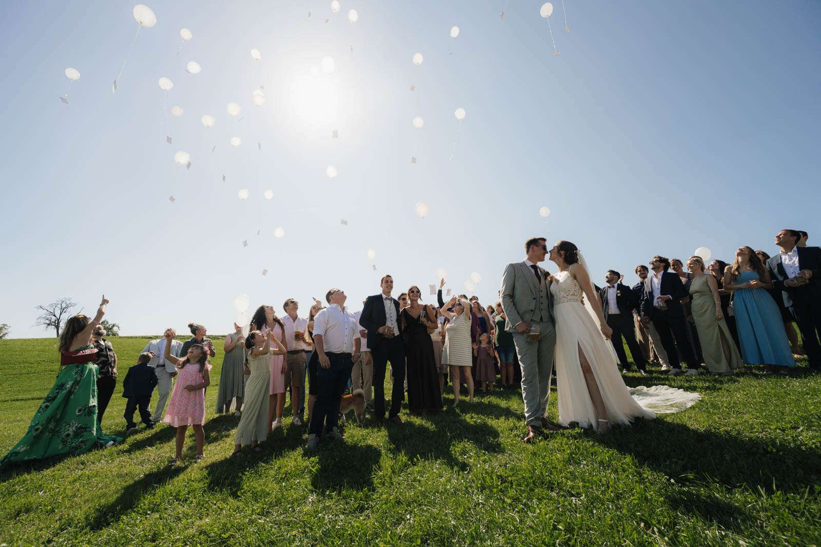 Ballons fliegen in den Himmel